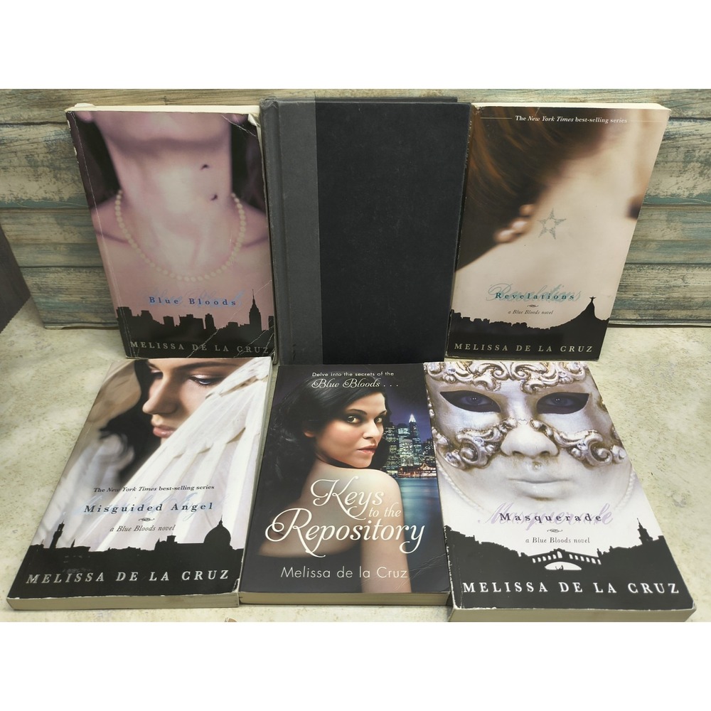 Melissa De La Cruz- Blue Bloods book series lot Of 6